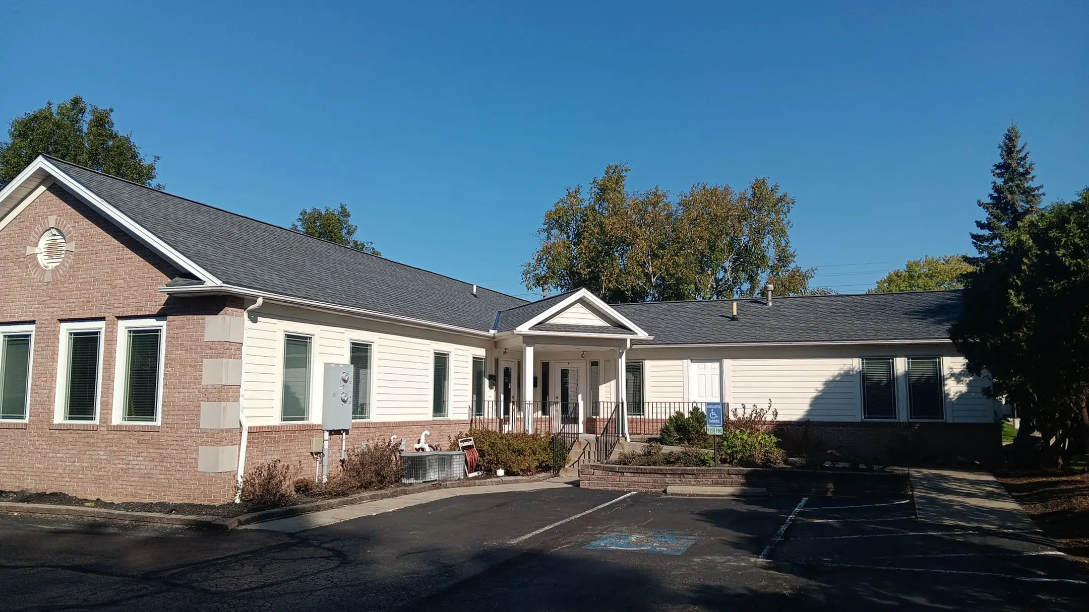 home-commercial roof-buckeye state roofing-hinckley