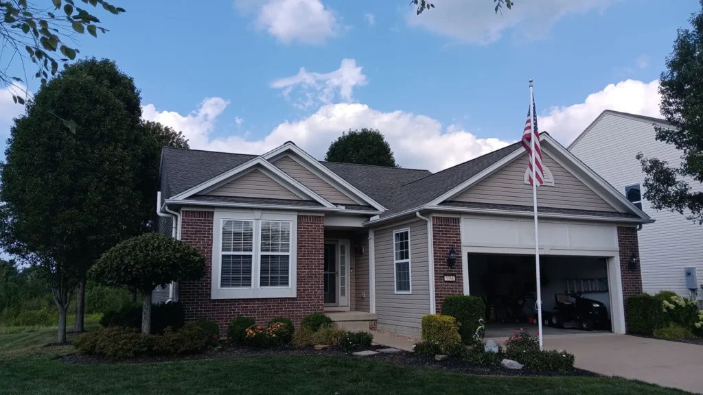 service landing-roof project-buckeye state roofing-hinckley