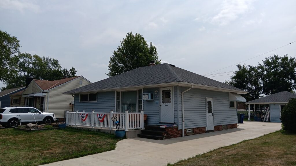 blue siding asphalt roofing ohio
