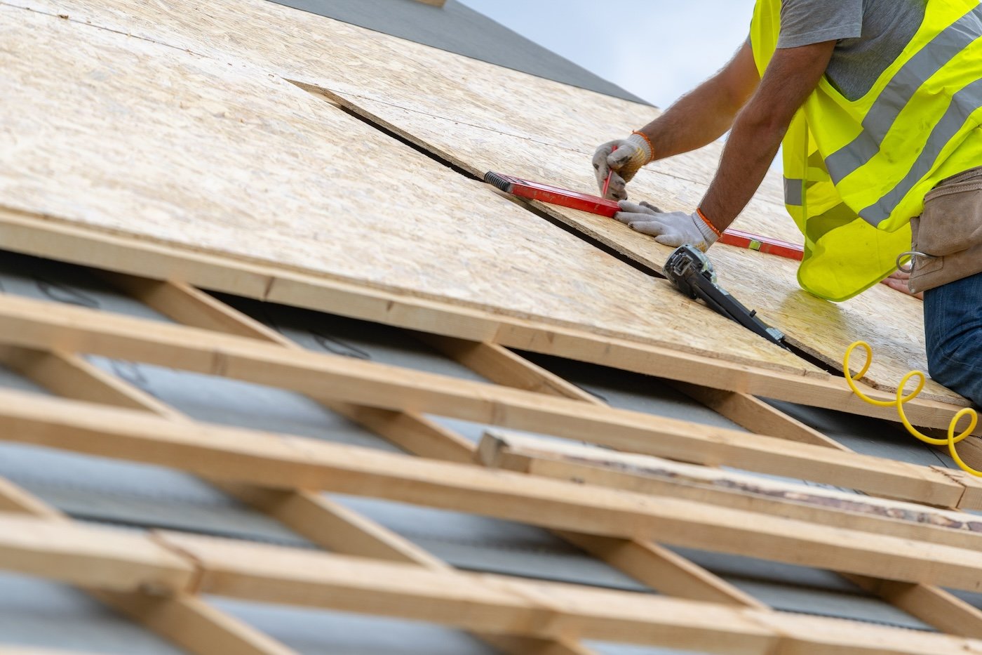 construction of new roof installation